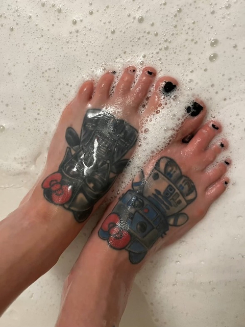 @starwarsfeet92