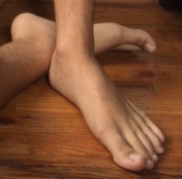 @justin_withthebigfeet