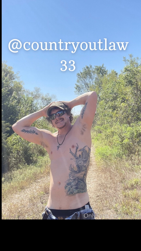 countryoutlaw33 nude