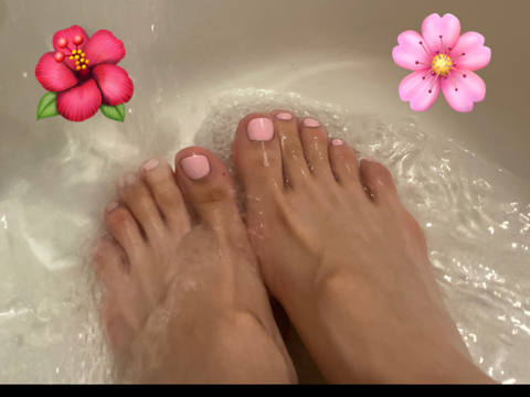 @toesss_r_us