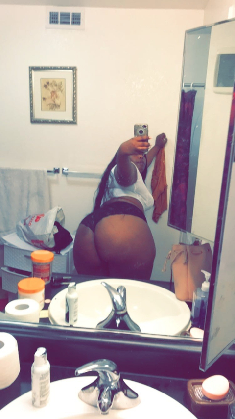 @thickmonroe