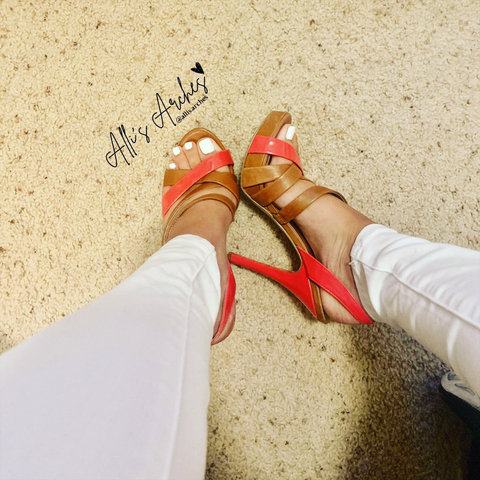 Alli - allis.arches OnlyFans