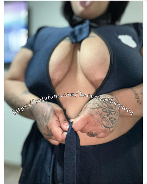 hennessybbwqueen nude