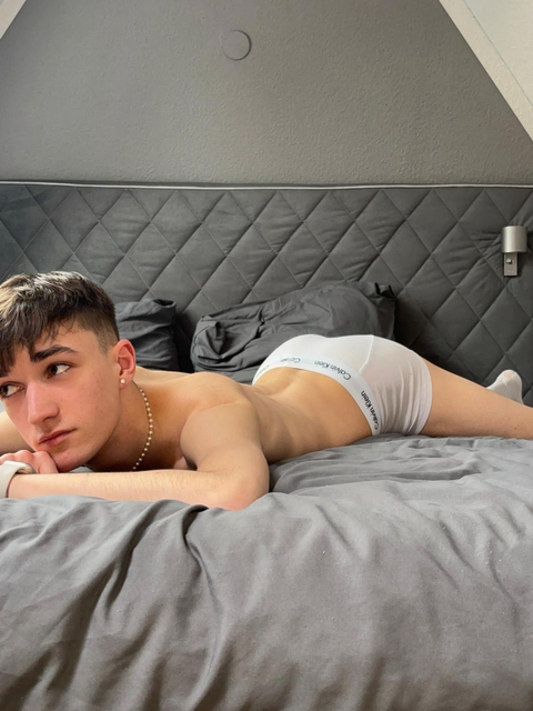 julien.twink nude