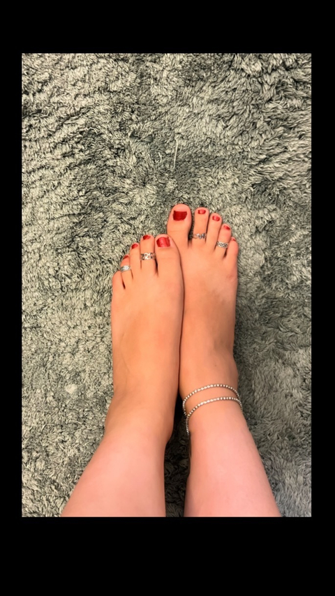 barefoot_jewels nude