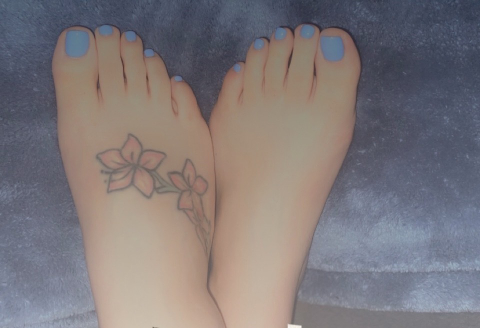 @you_wantmy_feet