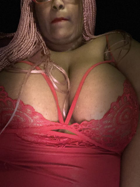 yourfavoritebbw32 nude