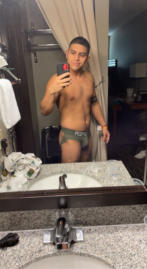 @ravegay805