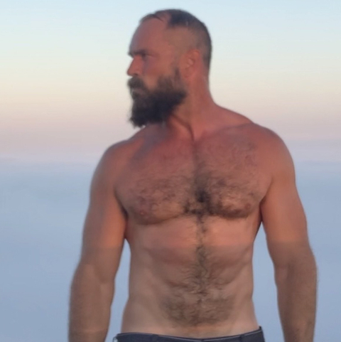 @musclbear