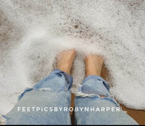 Robyn - feetpicsbyrobyn OnlyFans
