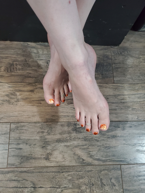 the_craftyfeet nude