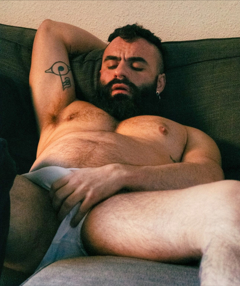 @thebeardedmaster