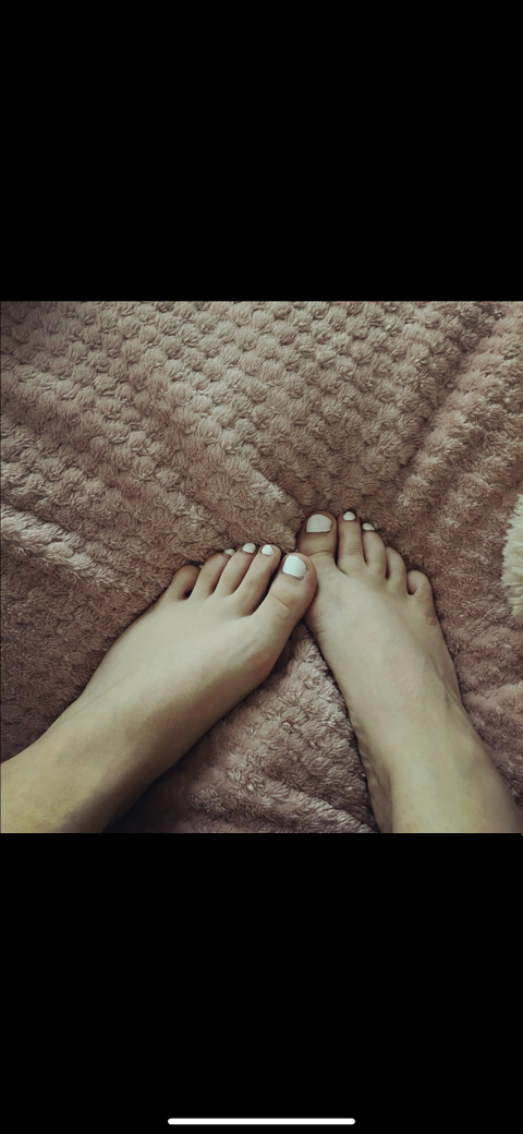 lozfeet nude