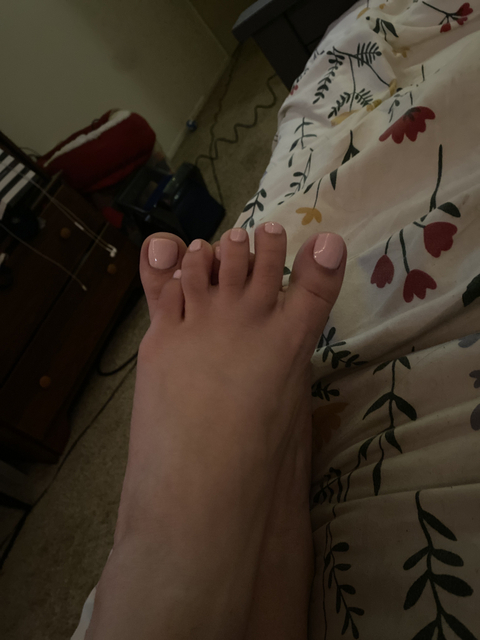 valsfeet nude