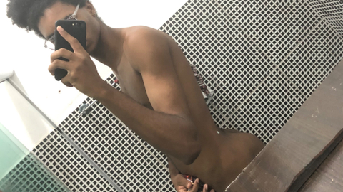 caio_eik nude