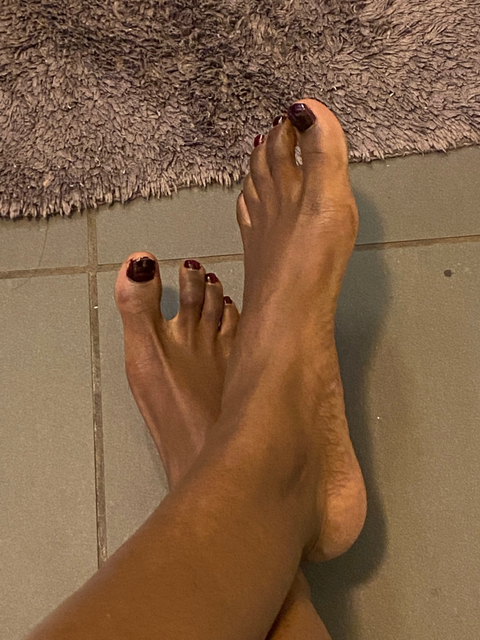 @lushes.feet