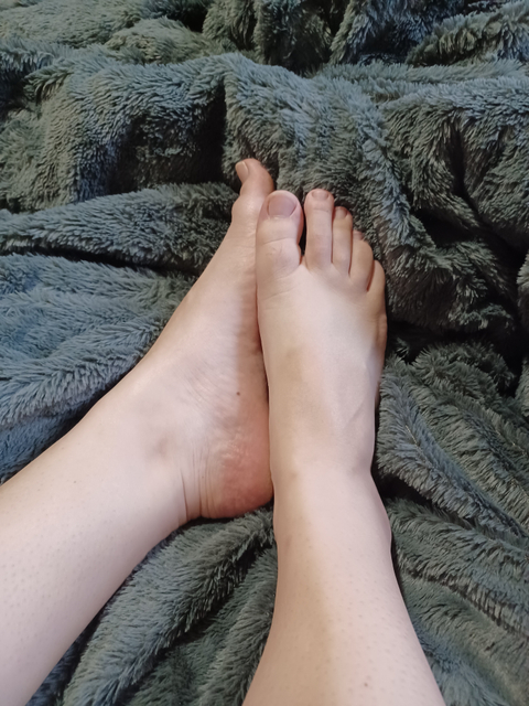 @aikosfeet97