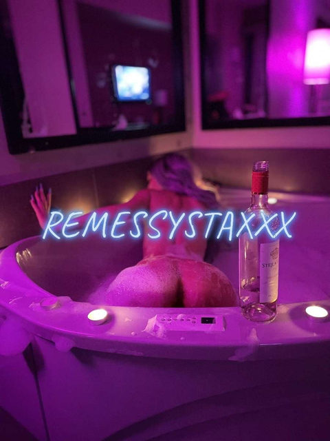 remessystaxxx nude