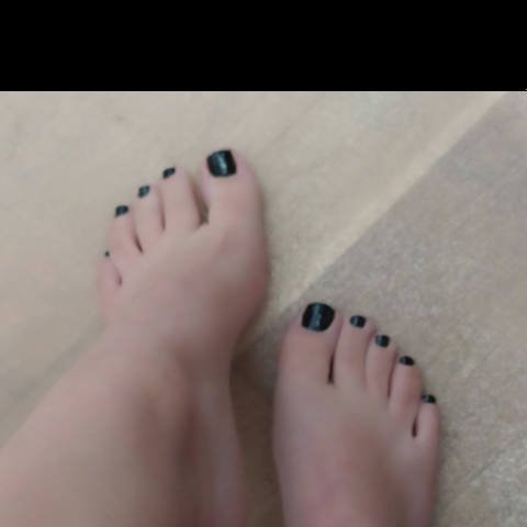 feetconfi nude