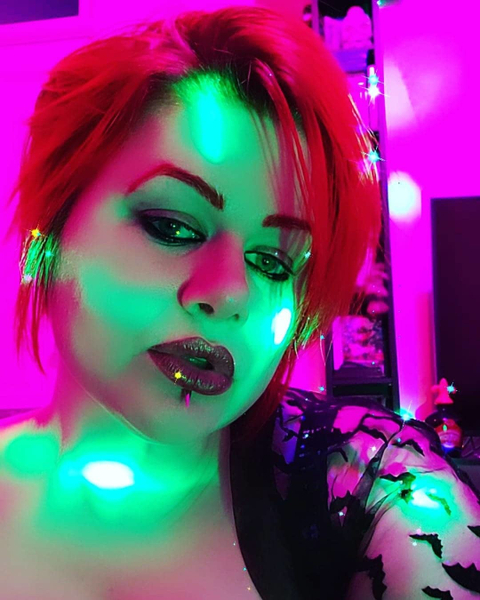 Della Haan - sugoisuccubus OnlyFans