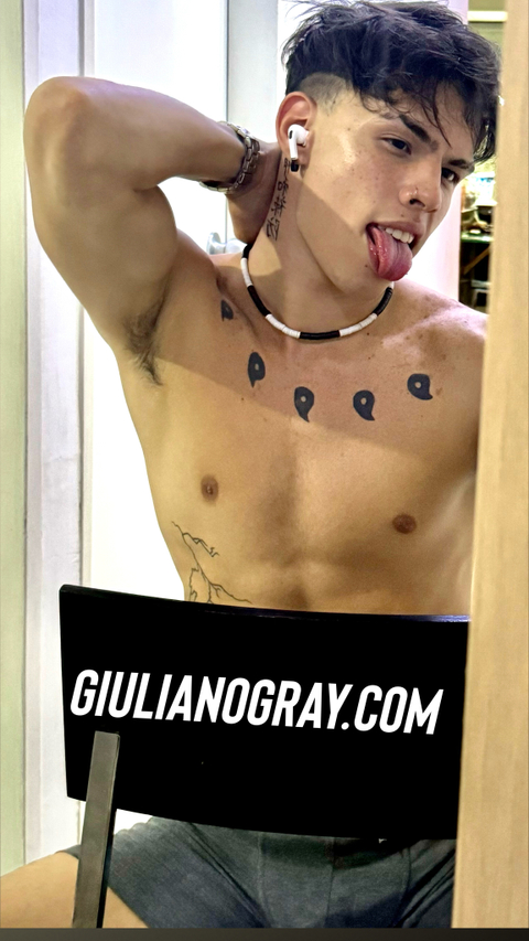 @hotboylatino18