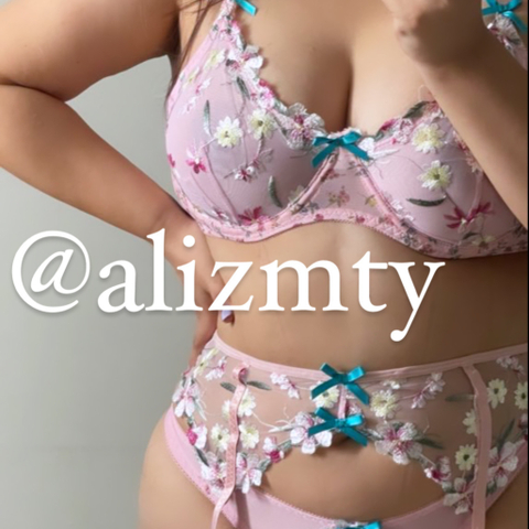 alizmty nude