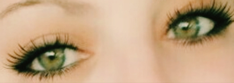 @thickthighzandgreeneyez