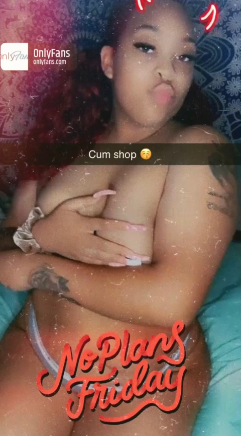 fineasscoco22 nude