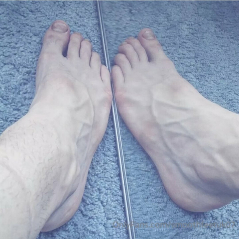 malefeetfinder21 nude