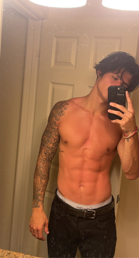 Dylan Jordan - notdylanjordan OnlyFans