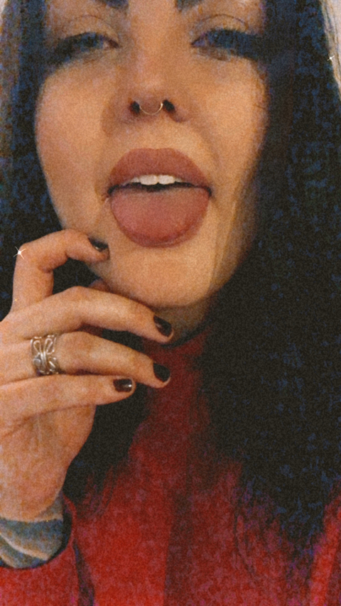 The Lustrous Lissie - lustrouslissie OnlyFans