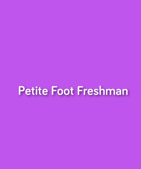 @petite_foot_freshman