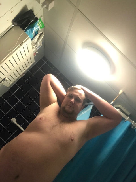 naughtysimon94 nude