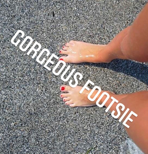 gorgeousfootsie nude