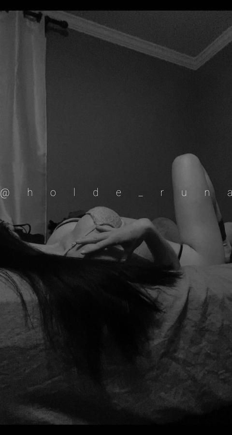 holde_runa nude