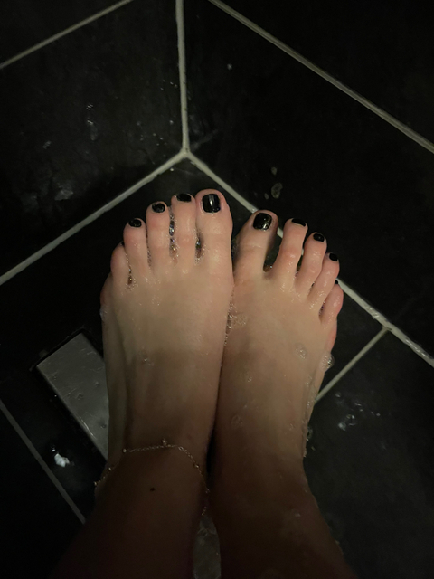 violetsfeetx nude