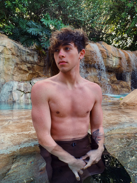 MIKEY 🔥 - mikeybarone OnlyFans