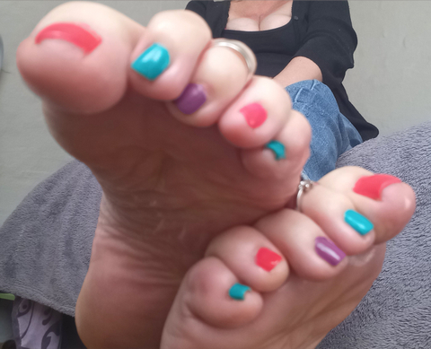 @funkyfeetbyjan