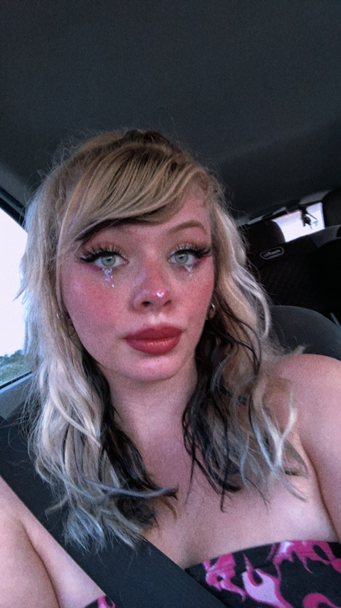 Retro daphne OnlyFans Account - retrodaphne