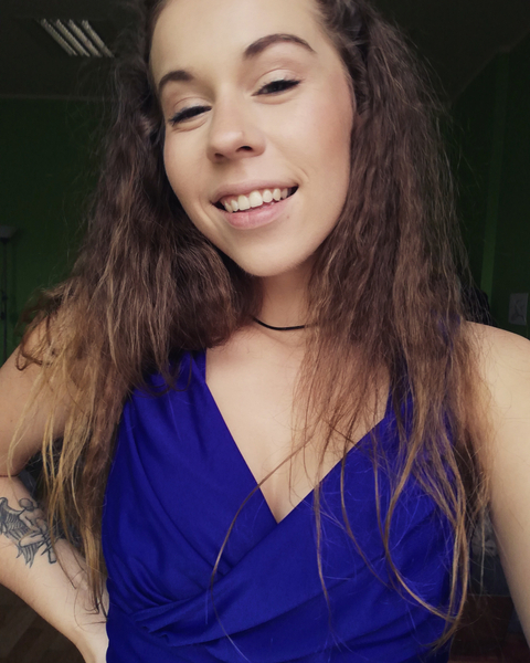 Evie - cherryevie OnlyFans