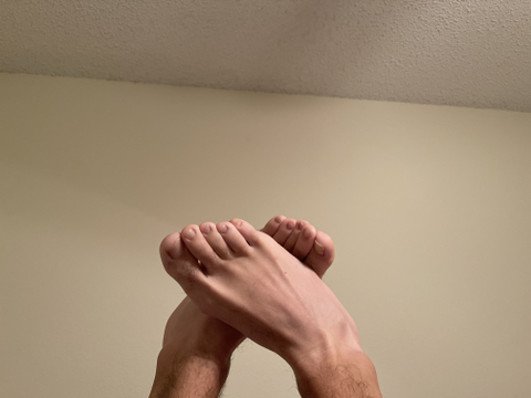 @royalfeetboy