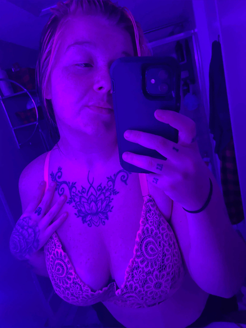 queencunt42 nude