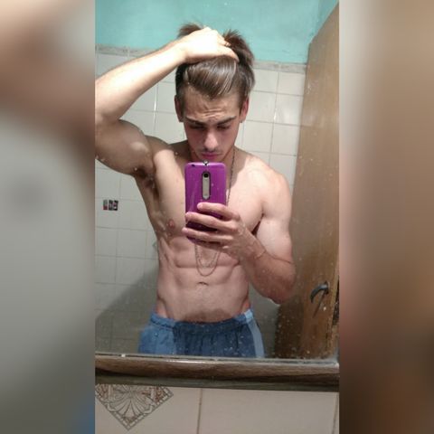 Image of miguee02 OnlyFans