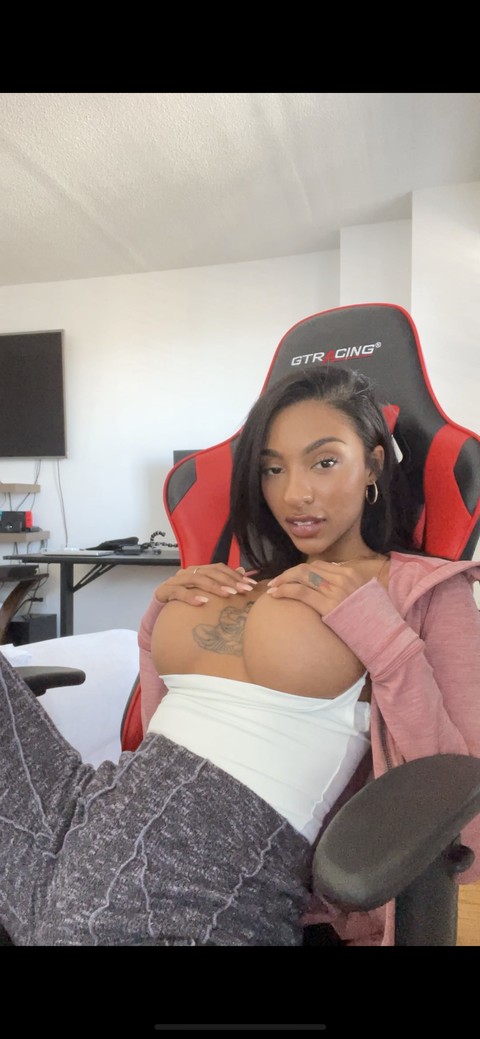 Image of beckyyyyyyy7 OnlyFans