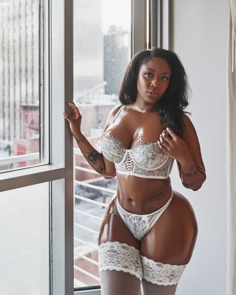 Image of charlottelavishvip OnlyFans