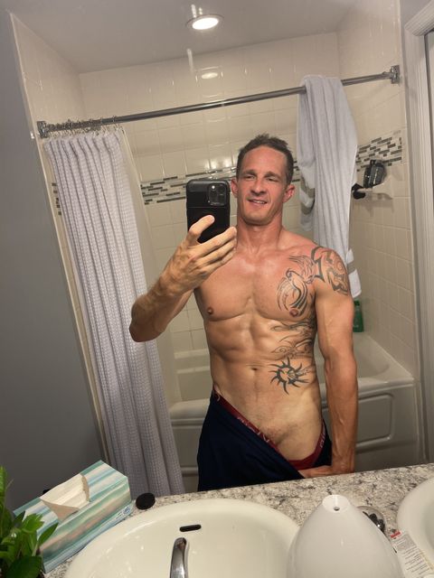 Image of holden_coxin OnlyFans