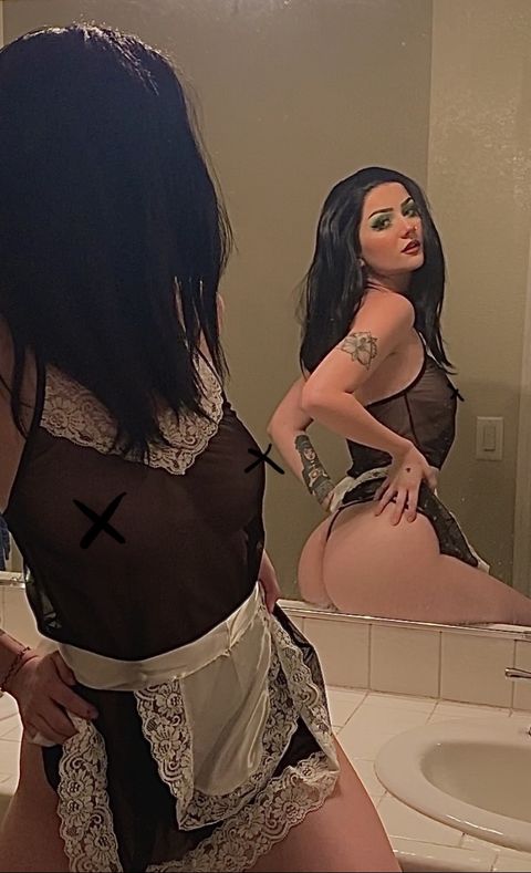 Image of underboobgoddess OnlyFans