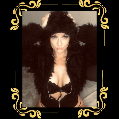 Image of nicenaughtynadia OnlyFans