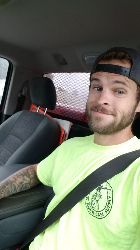 Image of outofshapecountryboy OnlyFans