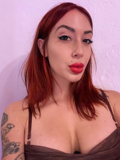 Image of zoyaferrante OnlyFans